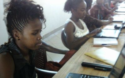 Les filles de la Bloco Malagasy se mettent à la bureautique pendant la période des vacances